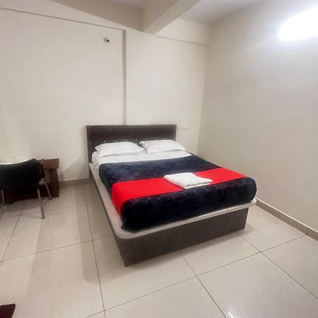 Hotel Raj Comfort Bangalore Eksteriør bilde