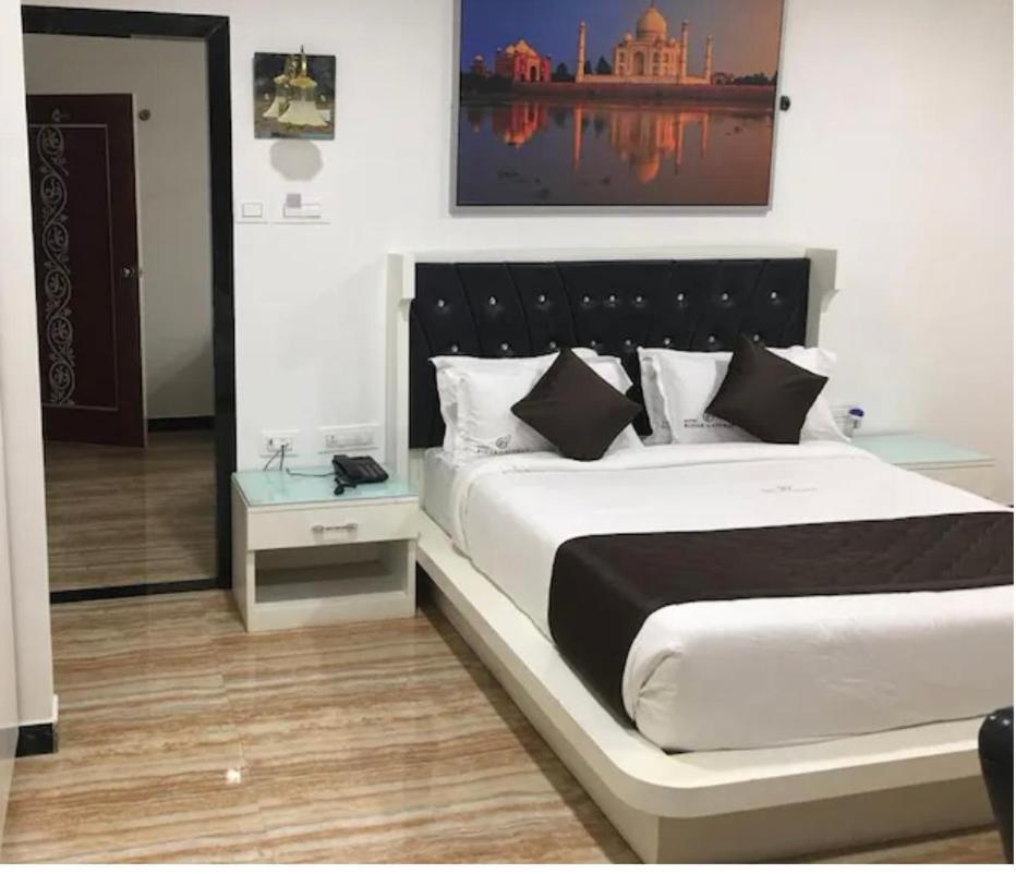 Hotel Raj Comfort Bangalore Eksteriør bilde