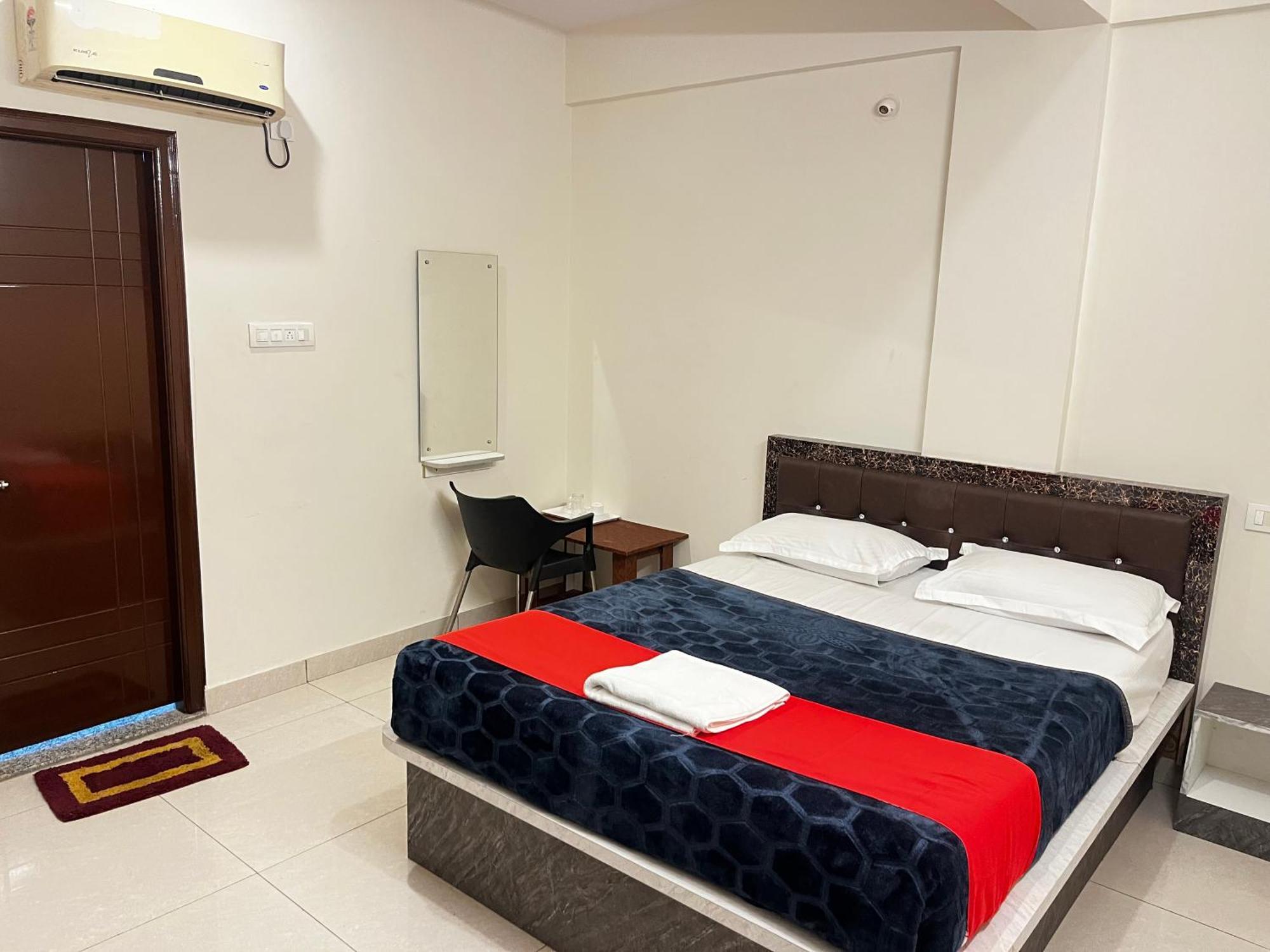 Hotel Raj Comfort Bangalore Eksteriør bilde